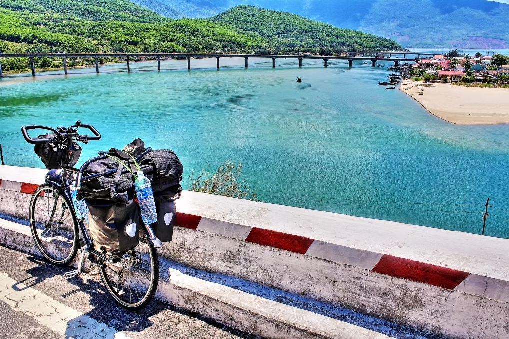Hai Van Pass Bike Tour 1 Day